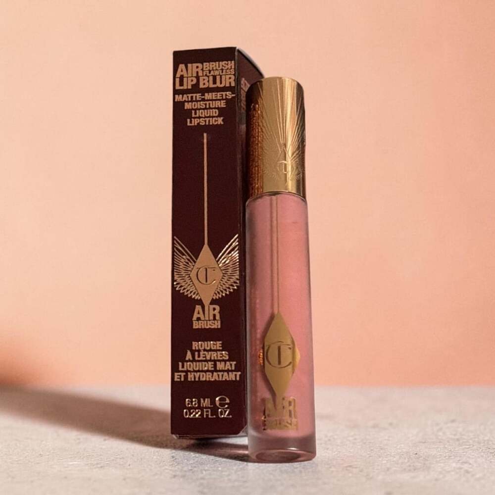 Charlotte Tilbury Airbrush Flawless Matte Lip Blur Liquid Lipstick Pillow Talk